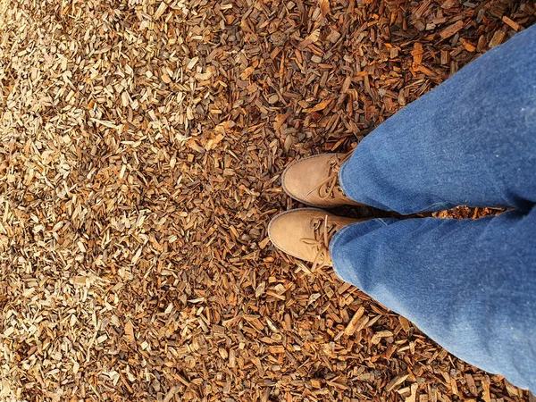 Herbststiefel Auf Dem Boden — Stockfoto