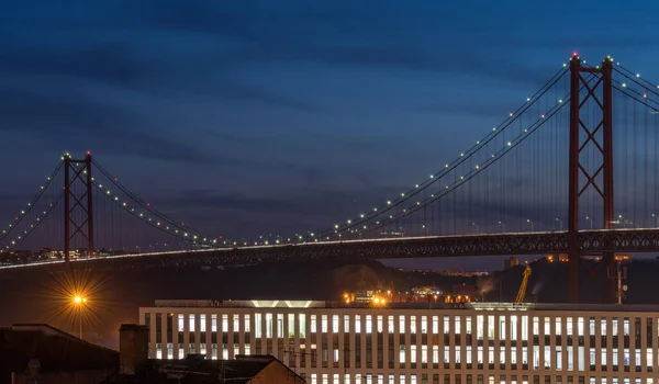 Die Brücke Über Den Fluss Abend Die Stadt Des New — Stockfoto