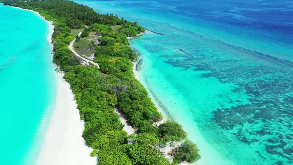 Vista Aérea Playa Tropical Con Hermoso Mar Agua Turquesa —  Fotos de Stock