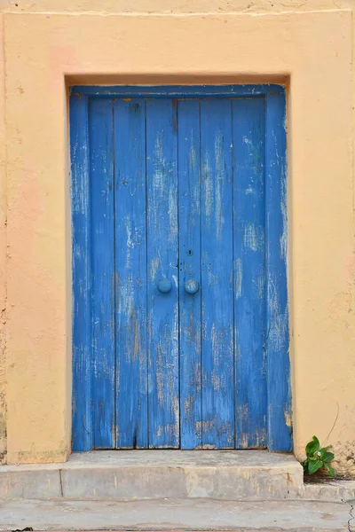 Stare Niebieskie Drewniane Drzwi — Zdjęcie stockowe