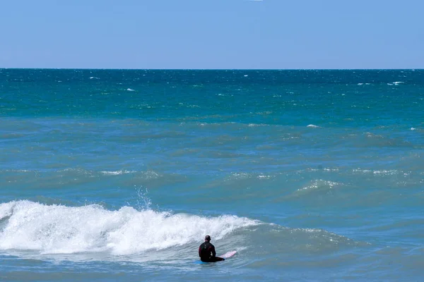 Surfer Sur Les Vagues Mer — Photo
