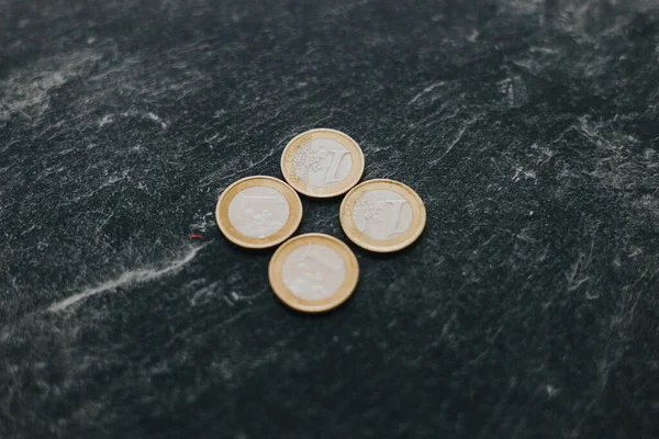 Монеты Черном Фоне — стоковое фото