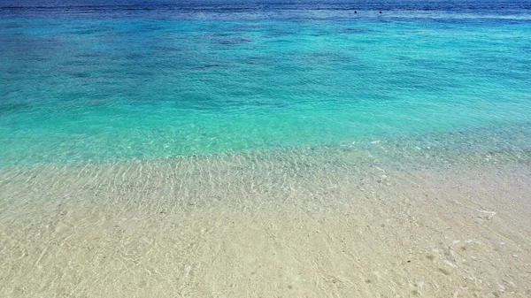 Bela Praia Tropical Com Lagoa Azul — Fotografia de Stock