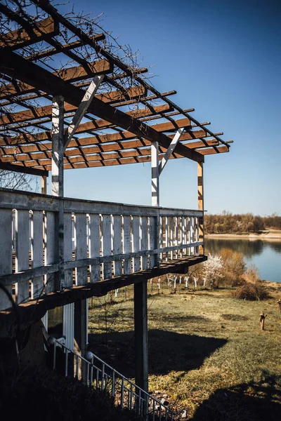 河上湖上的木桥 — 图库照片
