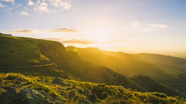 Belo Pôr Sol Sobre Montanha — Fotografia de Stock