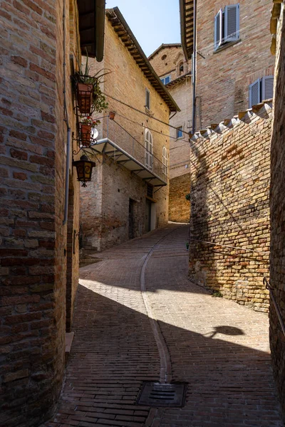 Παλιό Μεσαιωνικό Δρόμο Στην Πόλη Της Σιένα Ιταλία — Φωτογραφία Αρχείου