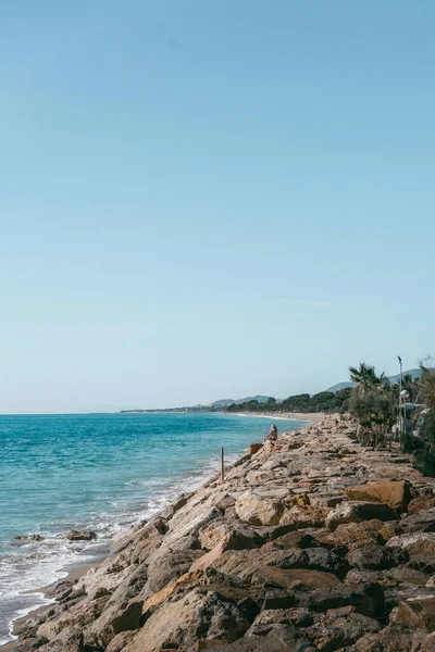 Hermosa Playa Con Cielo Azul Sobre Fondo Naturaleza — Foto de Stock