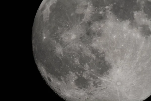 Księżyc Nocnym Niebie Tle — Zdjęcie stockowe