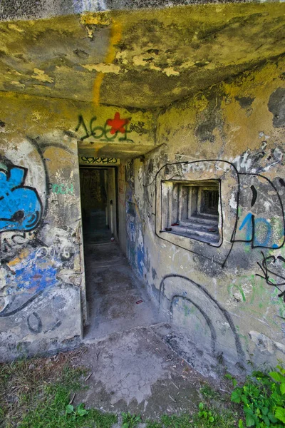 Antigua Casa Abandonada Ciudad —  Fotos de Stock