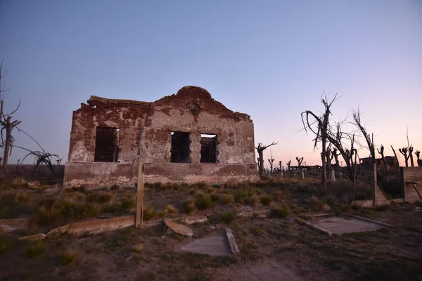 Maison Abandonnée Dans Ville — Photo