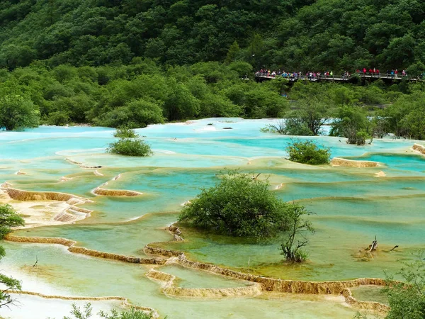 川や湖のある美しい風景 — ストック写真