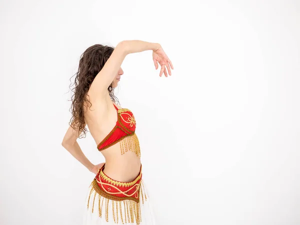 Piękna Tancerka Brzucha Tradycyjnej Sukience — Zdjęcie stockowe