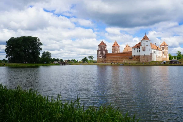 View Castle River Summer — Stock Photo, Image