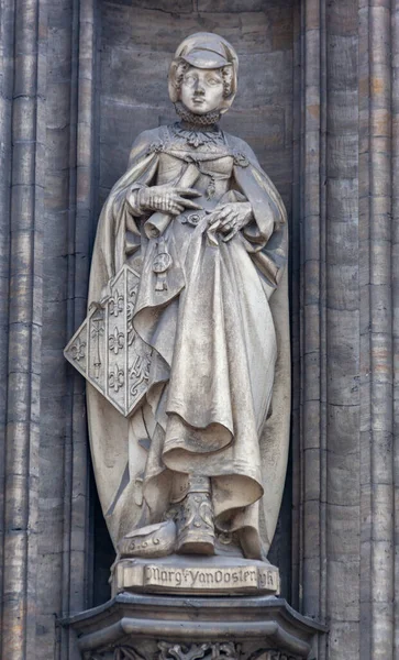 Estatua Virgen María Catedral Del Santo Sepulcro Ciudad Reims Francia —  Fotos de Stock