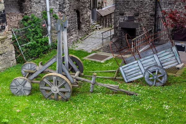 Oude Houten Kar Met Koets — Stockfoto