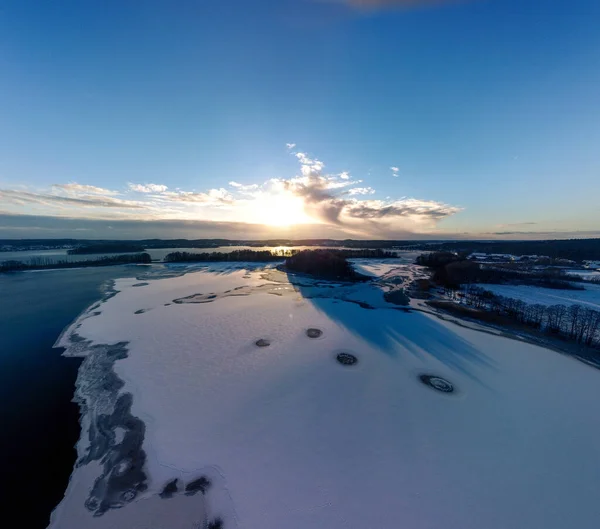 Bela Vista Lago Inverno — Fotografia de Stock