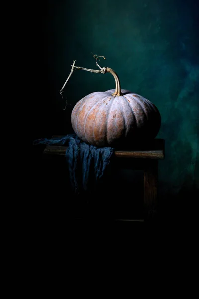 Halloween Pompoen Donkere Achtergrond — Stockfoto