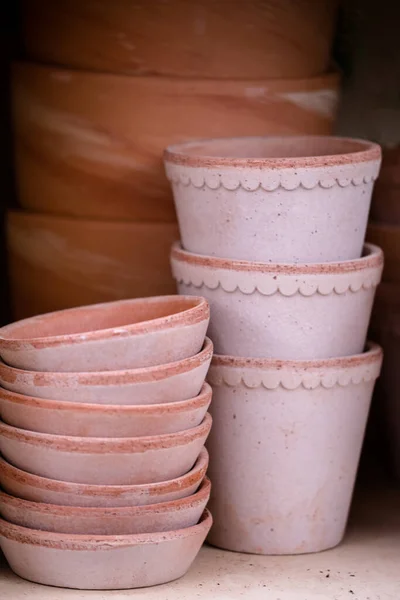 Clay Pots Shelf — Stock Photo, Image