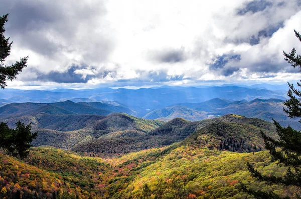 Bellissimo Paesaggio Delle Montagne — Foto Stock