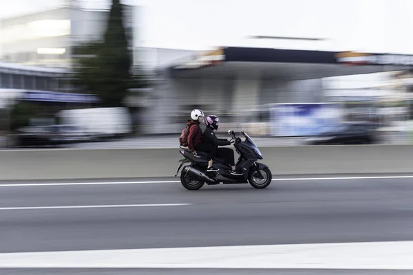 城市里的摩托车 — 图库照片