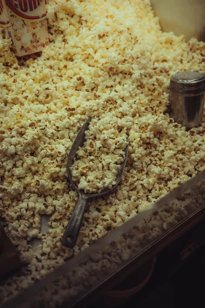 Popcorn Skleněné Míse — Stock fotografie
