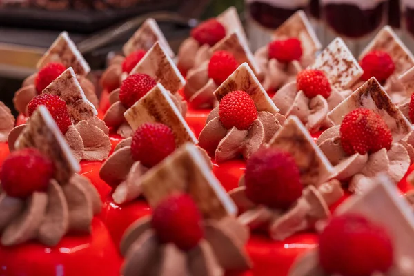 Delicioso Helado Con Fresas Chocolate — Foto de Stock