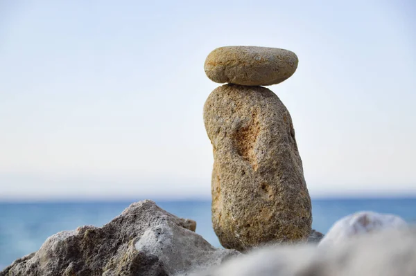 Steinpyramide Strand — Stockfoto