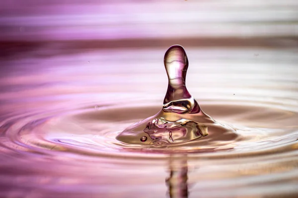 Капля Воды Падает Капли Жидкости — стоковое фото