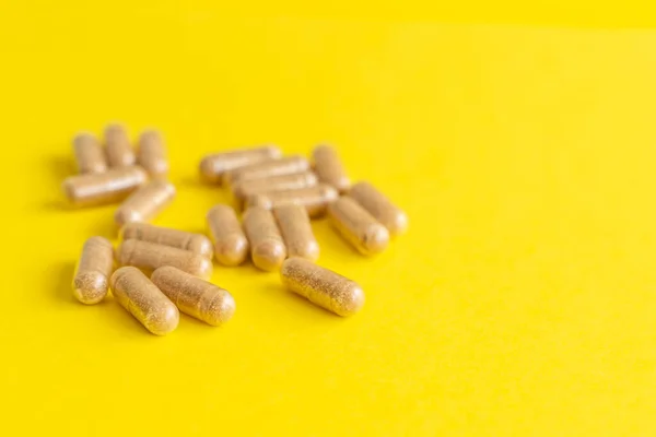 Yellow Pills White Background — Stock Photo, Image