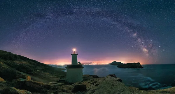 Schöne Nachtsicht Auf Den Leuchtturm — Stockfoto