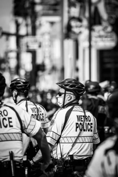 Чорно Біле Фото Поліцейського — стокове фото
