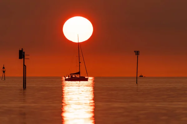 海の上の夕日 — ストック写真