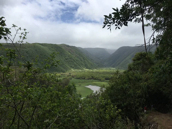 Prachtig Landschap Met Een Rivier Een Berg — Stockfoto