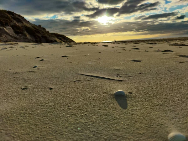 Sandstrand Mit Einem Schönen Sonnenuntergang — Stockfoto