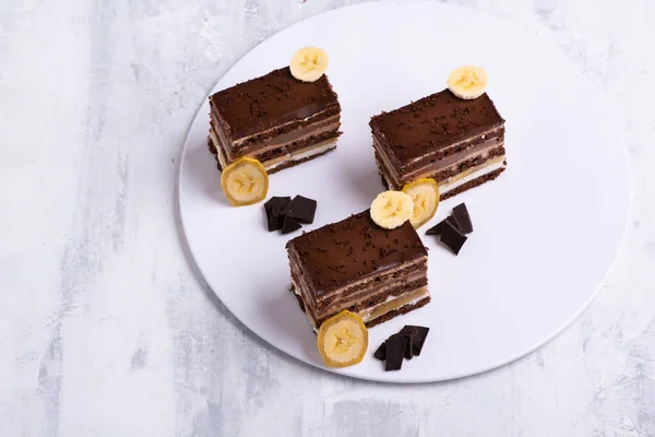 견과류와 초콜릿 케이크 — 스톡 사진