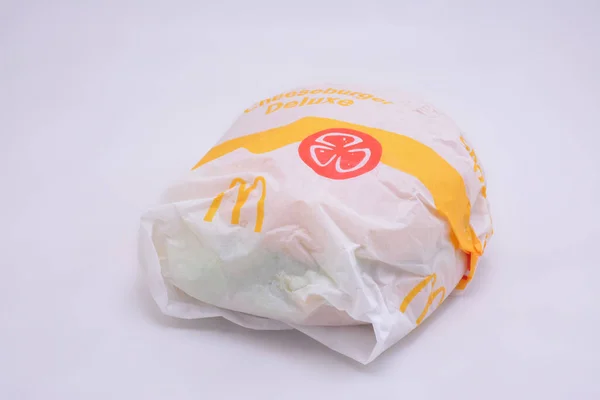 Manila Září 2021 Manile Filipínách Mcdonalds Cheese Burger Deluxe — Stock fotografie