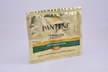 MANILA, PH - SEPT 30 - Pantene pro v conditioner 30 Eylül 2021, Manila, Filipinler.