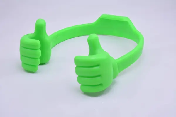 绿色塑料智能手机手扶手架 — 图库照片
