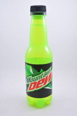 MANILA, PH - OCT 27 - Mountain Dew meşrubat 27 Ekim 2021, Manila, Filipinler