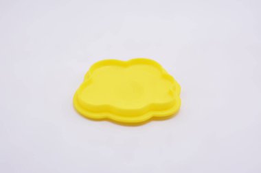 Çocukların oynadığı plastik kil yumurta kalıbı oyuncağı