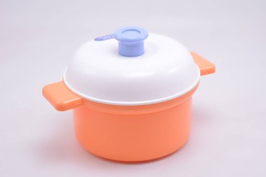 MANILA, PH - NOV 1 - 1 Kasım 2021 'de Manila, Filipinler' de mutfak güveci pişirme oyuncağı.