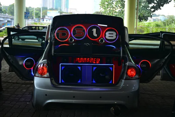 Marikina Nov Lautsprecher Für Das Bürgerauto Von Honda Auf Der — Stockfoto