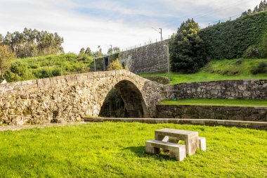 Antik Roma köprüsü