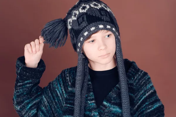 冬の帽子の少年 — ストック写真