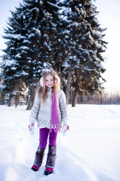 Cute Funny Kid Girl Year Old Walk Snowy Park Nature — Stock Photo, Image