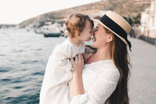 Happy Mother Baby Daughter Having Fun Wear White Stylish Dress — Stockfoto
