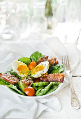 Ispanak salatası