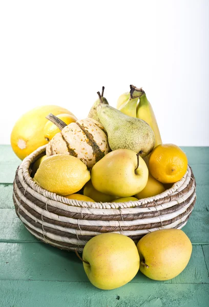 Composizione di frutti gialli — Foto Stock