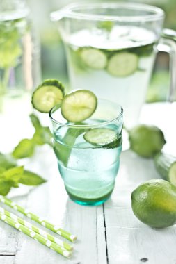 limonata limon yeşil salatalık