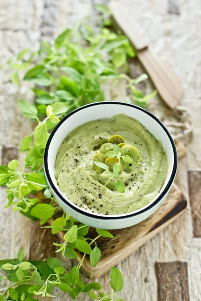 Paste with broad beans and oregano — Stock Photo, Image